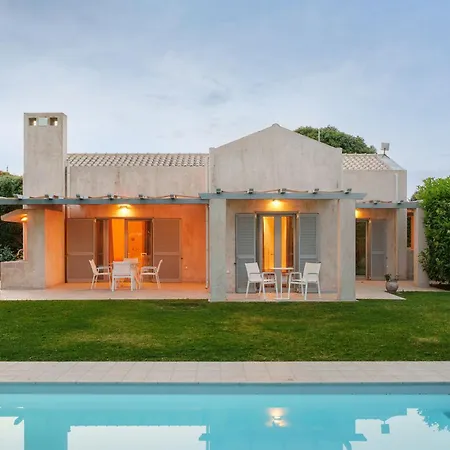 Polyxeni Villa